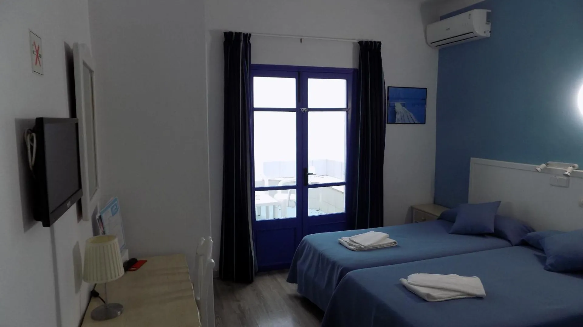 Hostal Villa Maruja El Arenal  0*, El Arenal (Mallorca) Spagna