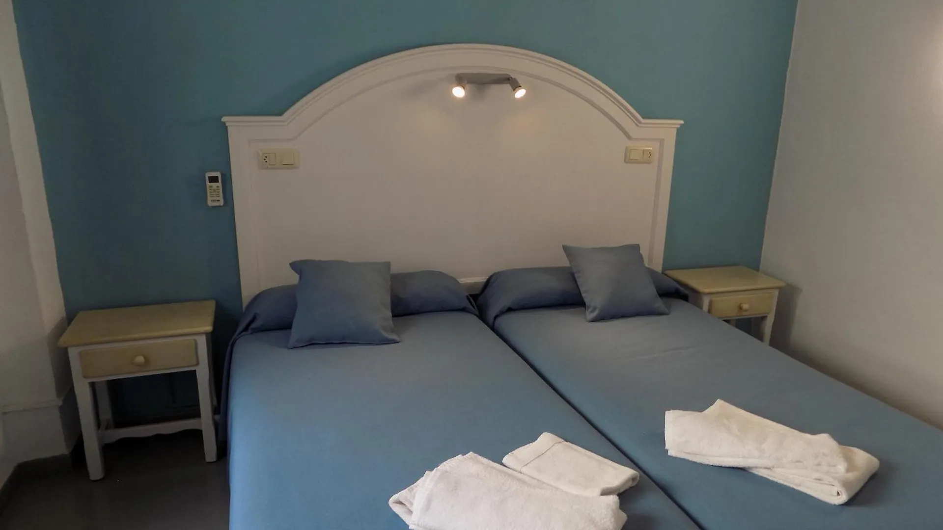Hostal Villa Maruja El Arenal  0*, El Arenal (Mallorca)