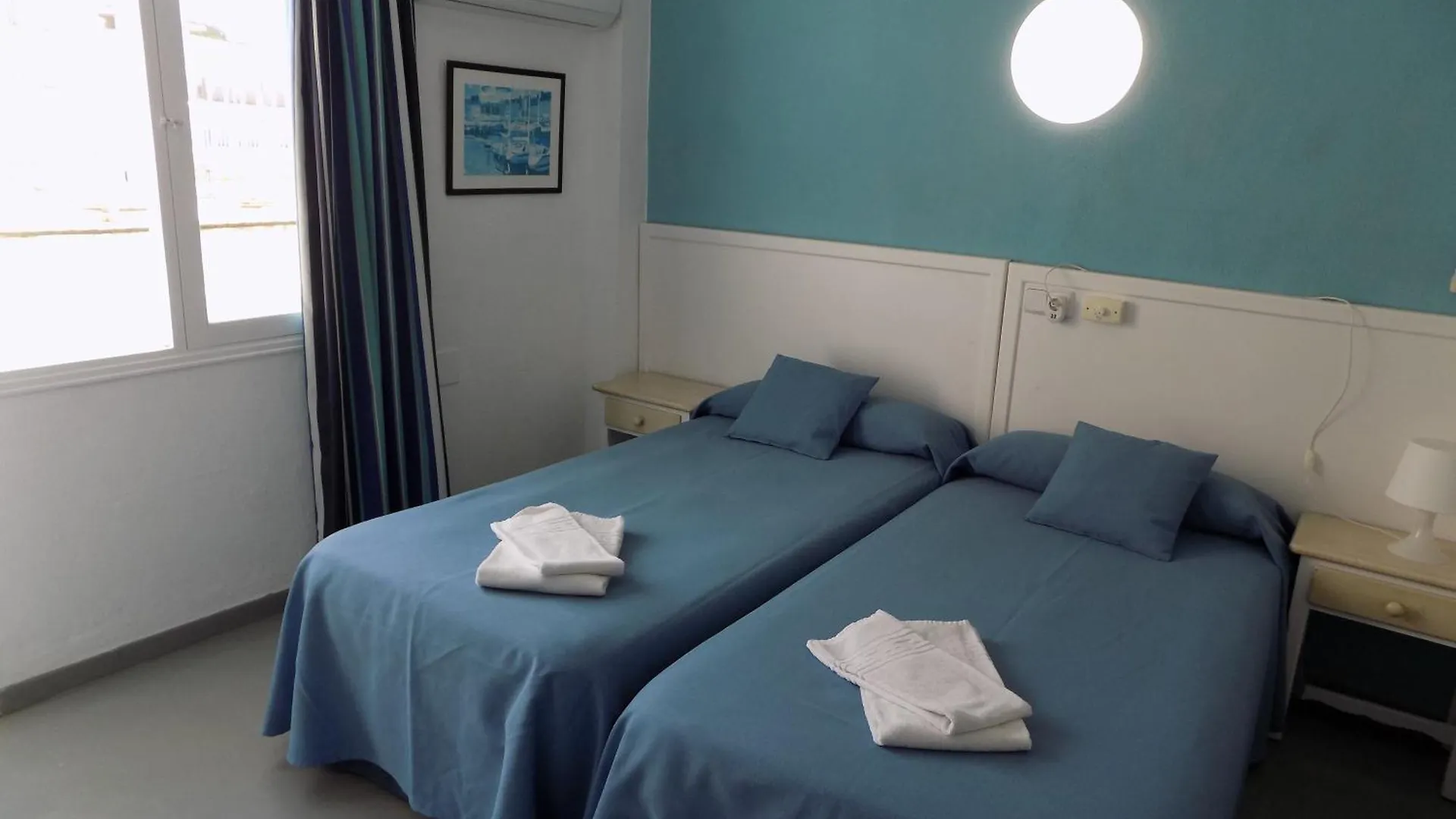 Hostal Villa Maruja El Arenal  Hotel